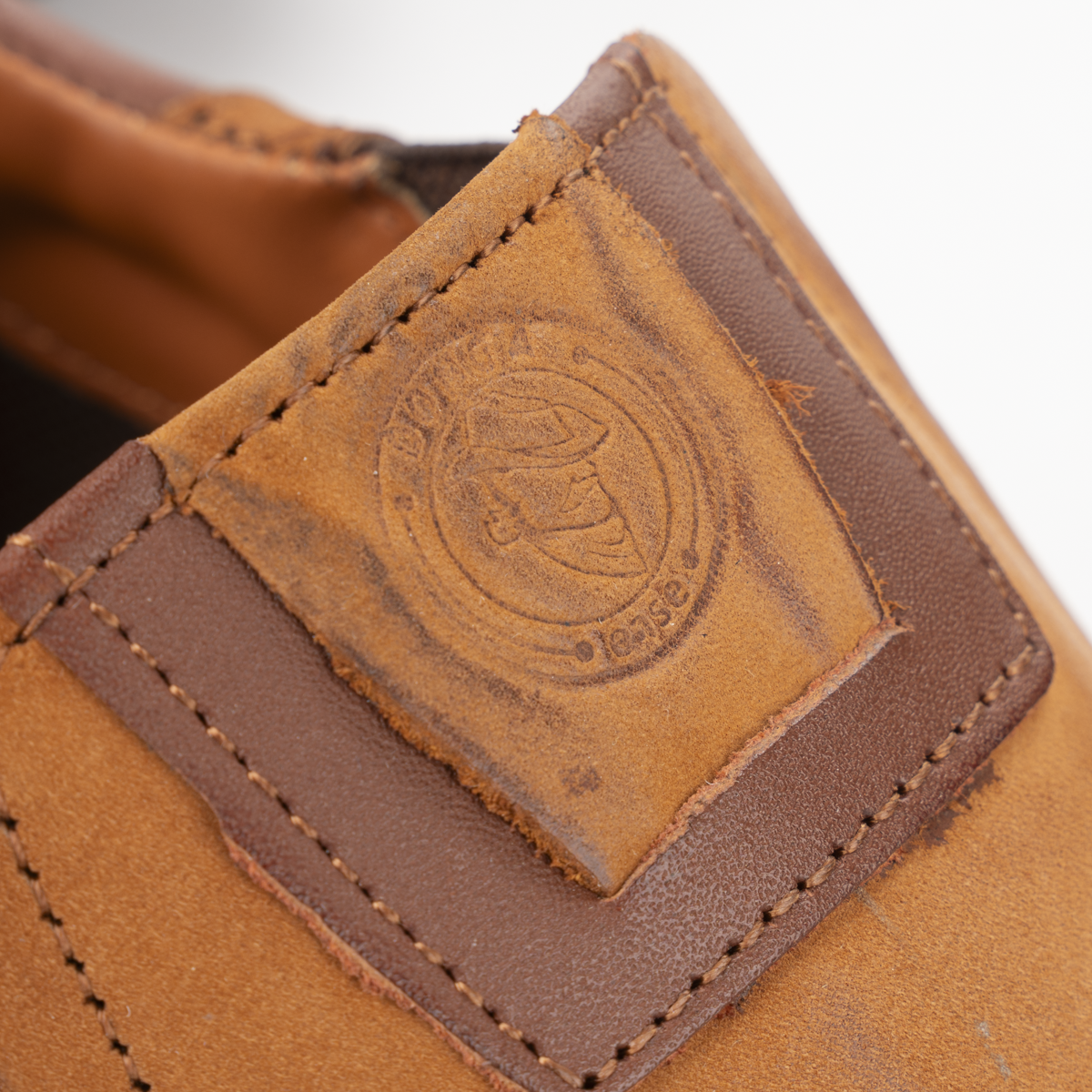 Donga Genuine Leather Shoes C2